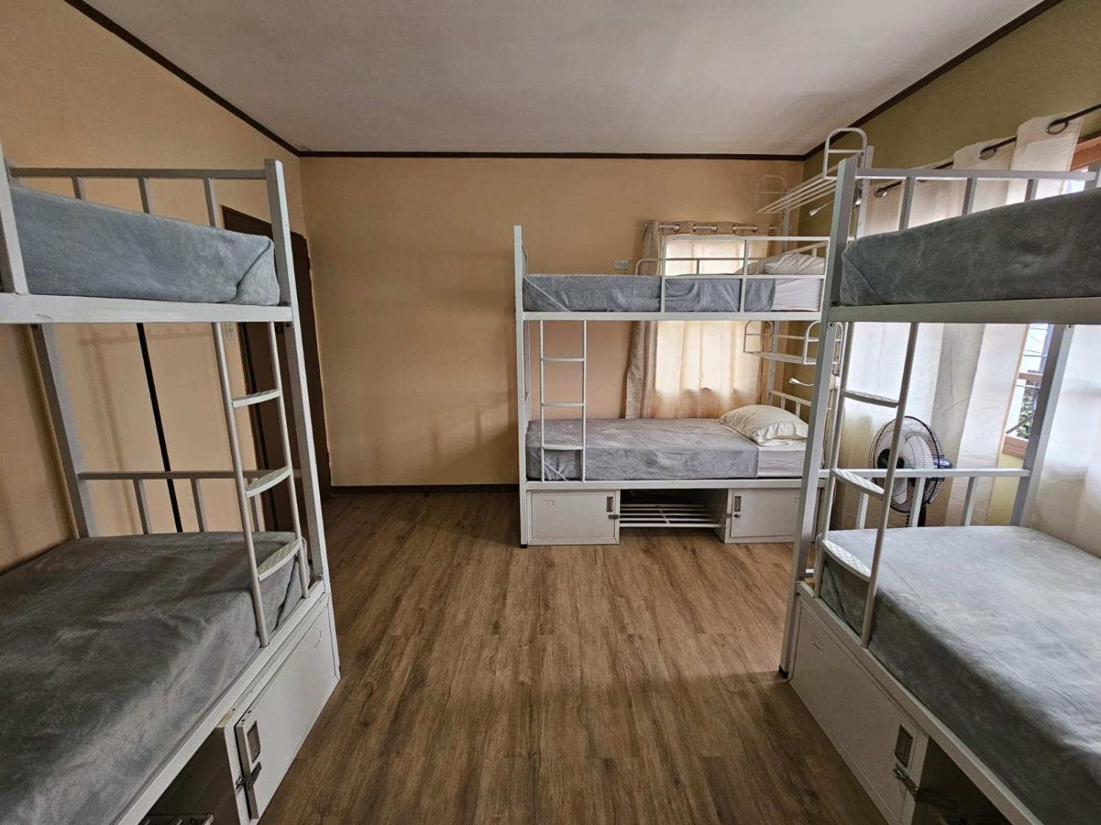 Hostel La Cali Inn San José Exteriör bild